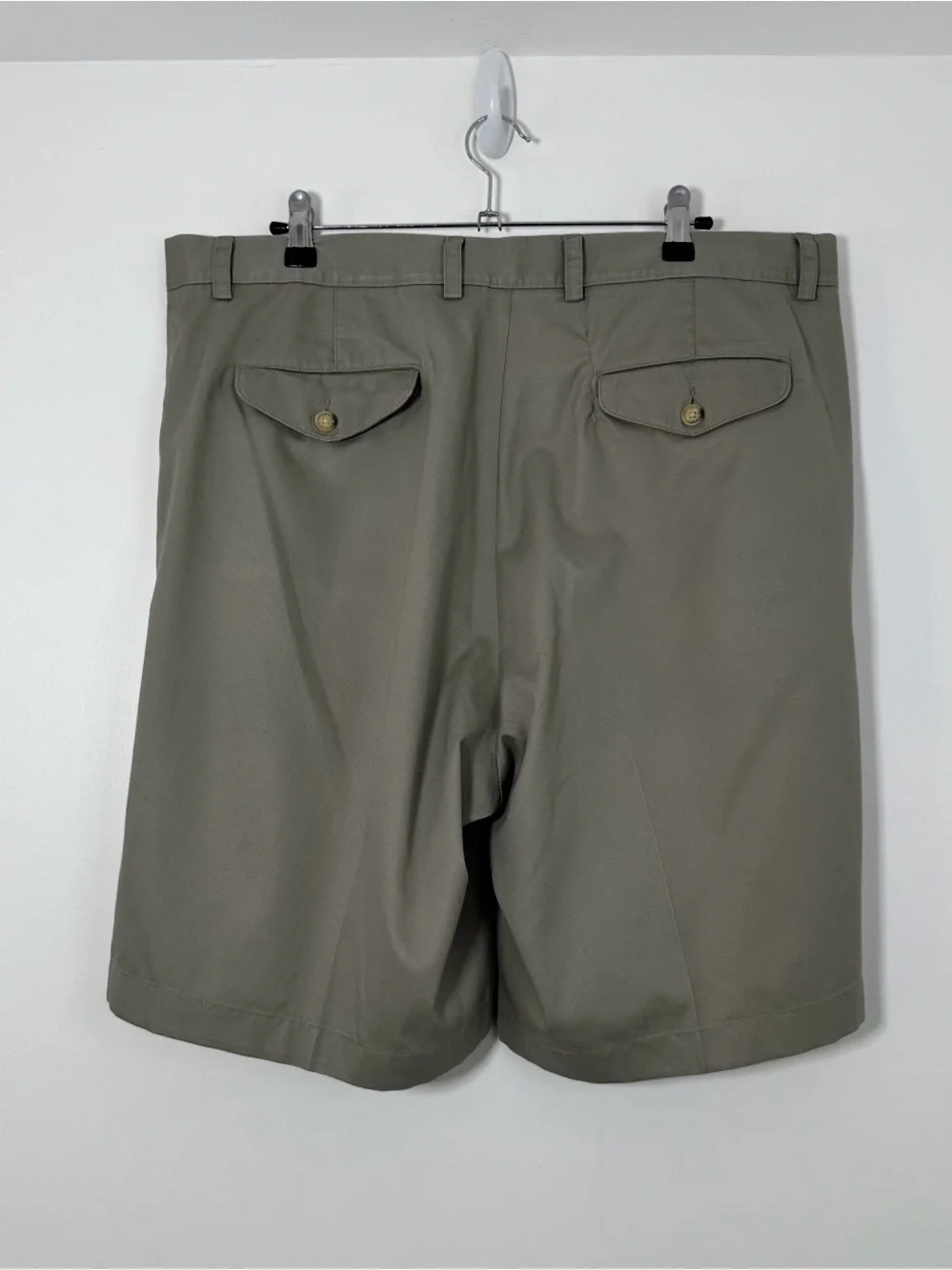Greg Norman Collection Men’s Khaki Golf Shorts Size 40 Pleated 100% Cotton